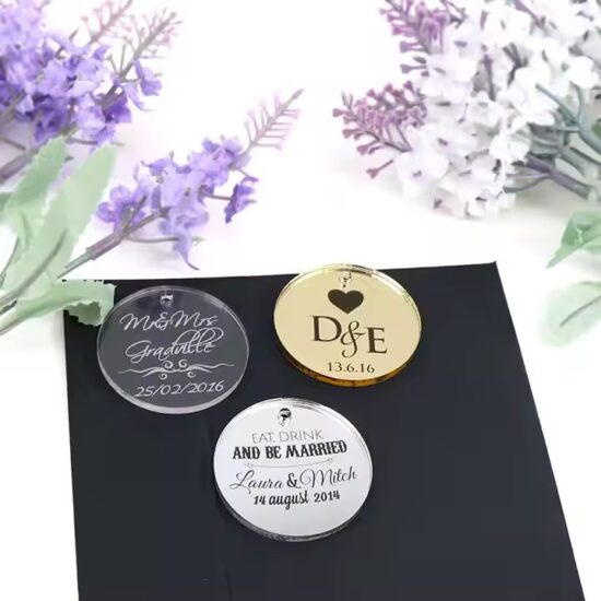 Custom round acrylic tags for wedding gift decoration