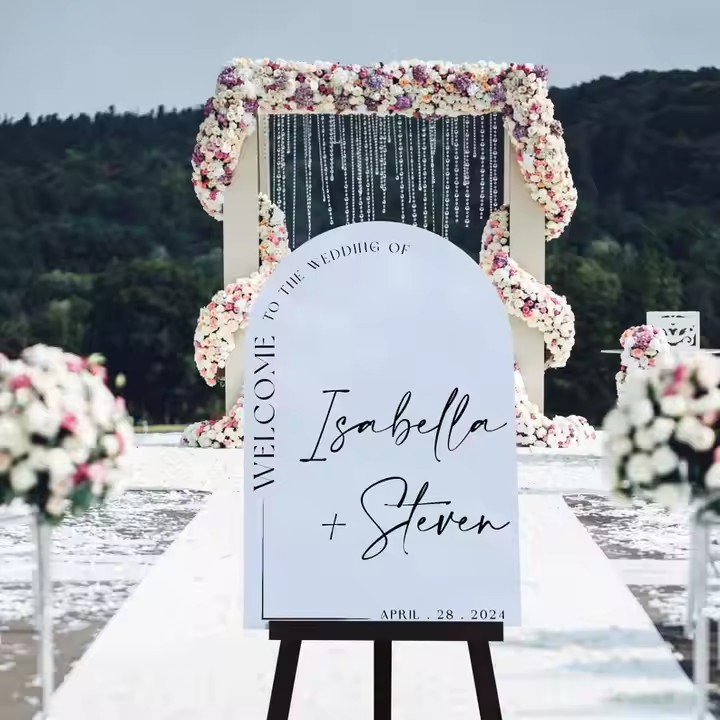 Modern Acrylic Wedding Welcome Sign with Laser Engraving