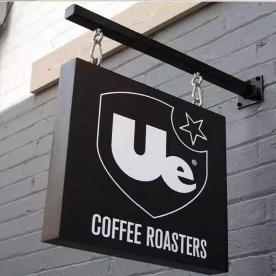 Wholesale LED Acrylic Outdoor Sign with Illuminated Letters