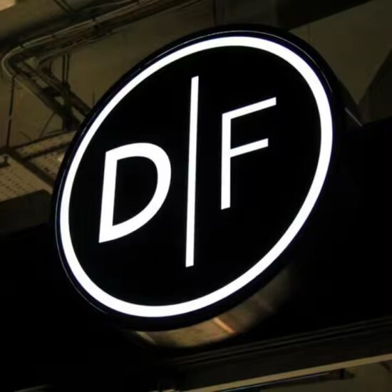Waterproof 3D Acrylic Letter Signboard for Outdoor Storefront