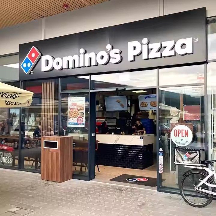 Custom 3D Lighted Outdoor Acrylic Sign for Shopfront Branding