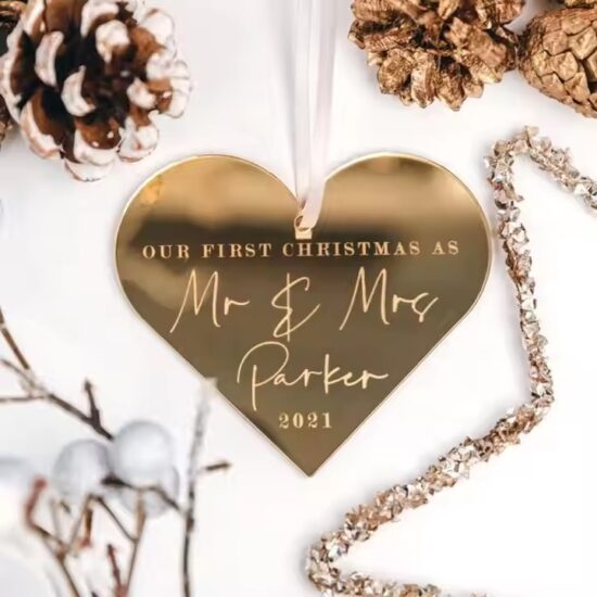 Heart-Shaped Acrylic Tags for Valentine's Day and Romantic Gifts