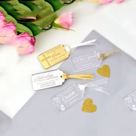 Custom-shaped acrylic tags for wedding gift decoration