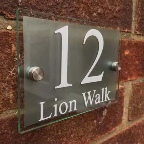 Custom modern acrylic door plate for house entrance